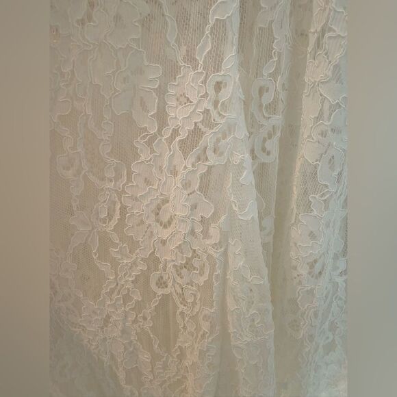 NWOT BRONX AND BANCO Naia Lace Gown in White Wedding Evening Gown - Picture 15 of 15